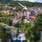 The Crown Panorama Апартаменты Яйце